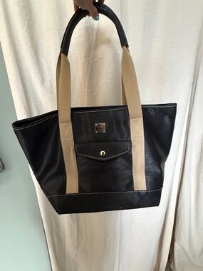 Dooney & Bourke Large Tote Vegan Ellen Show